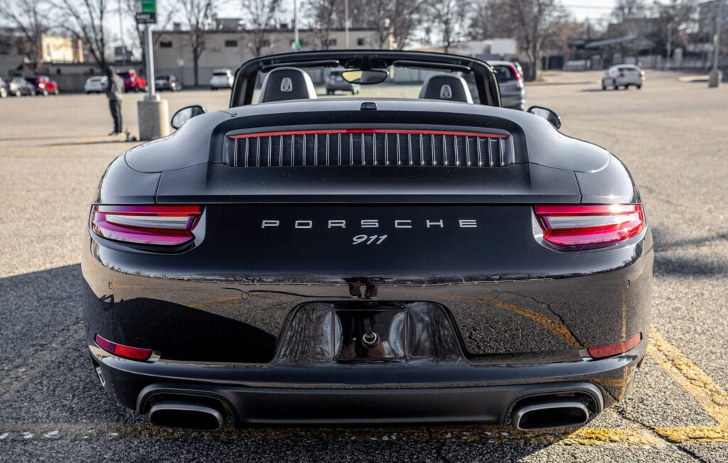 2017 Porsche 911 Carrera Cabriolet