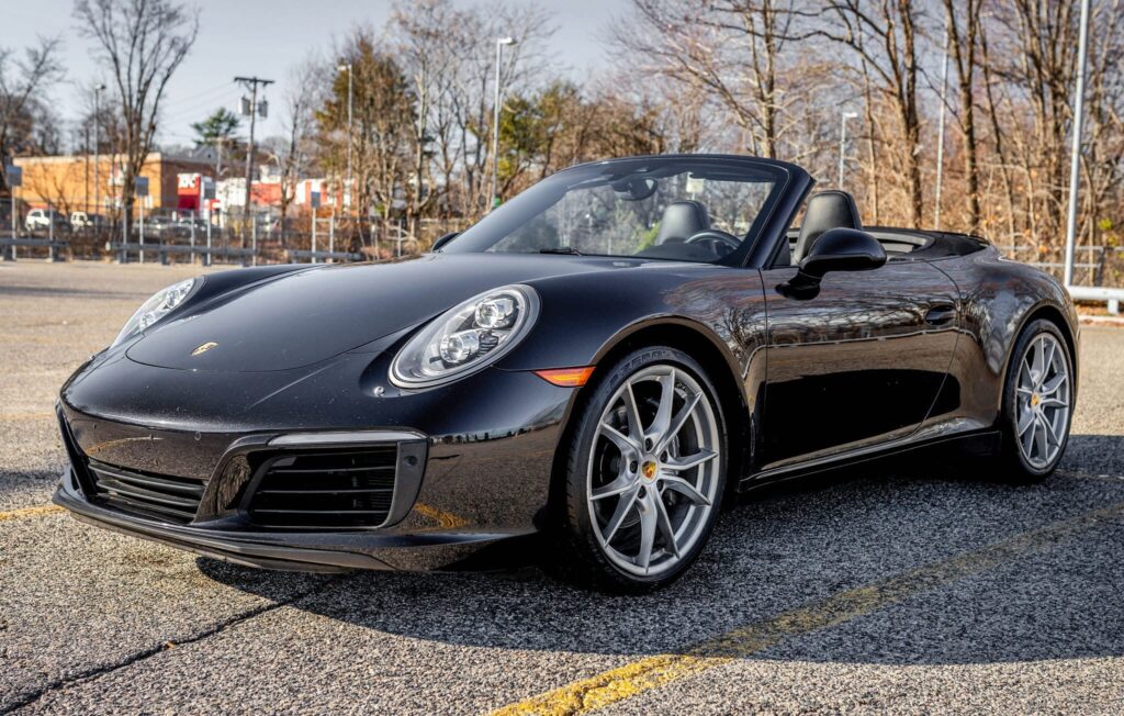 2017 Porsche 911 Carrera Cabriolet