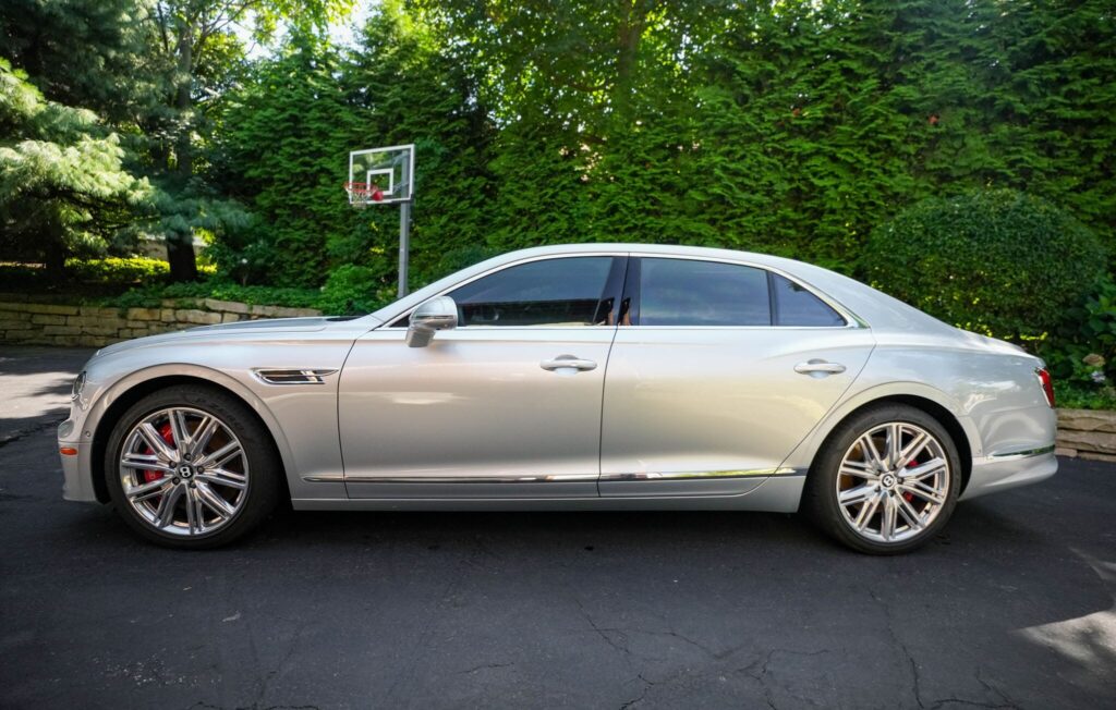 2022 Bentley Flying Spur V8