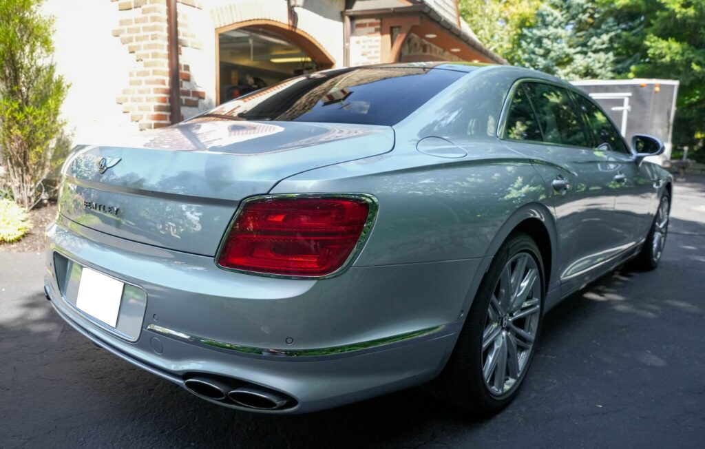 2022 Bentley Flying Spur V8