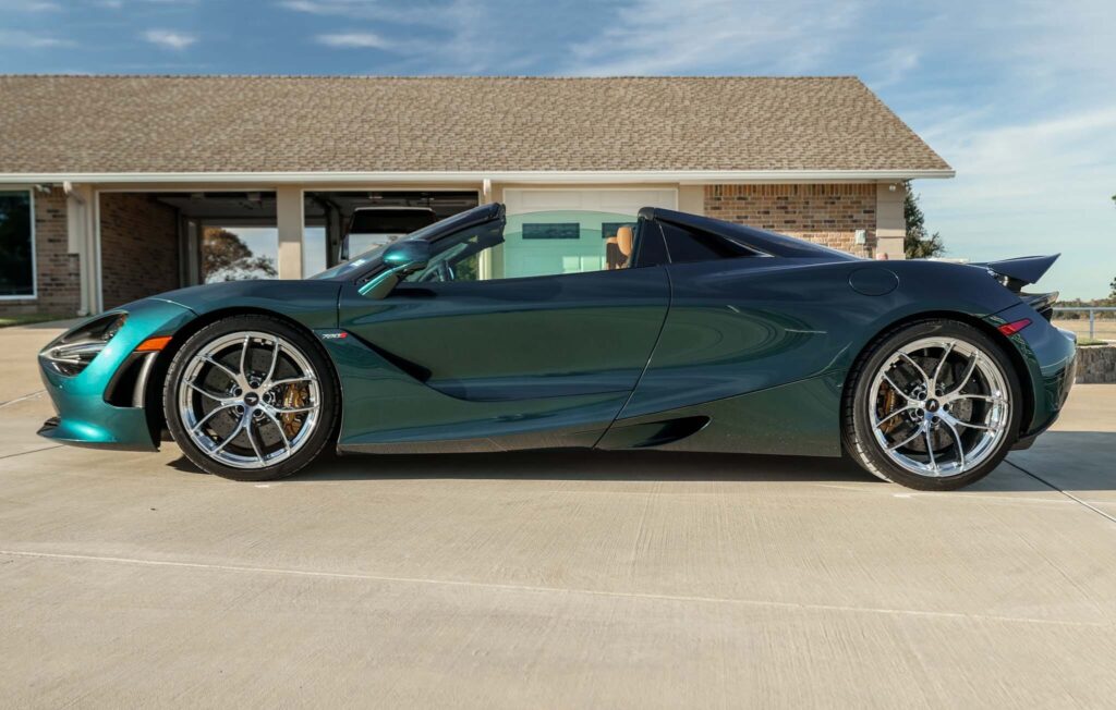 2022 McLaren 720S Spider